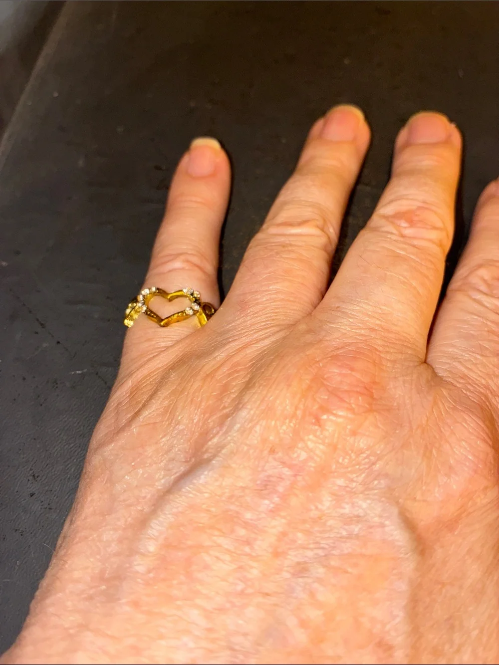 N/A elegant gold